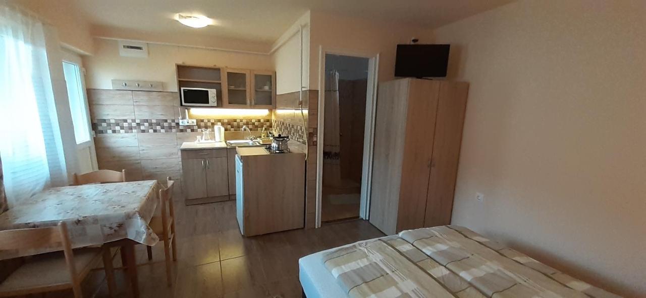 Hajdúszoboszló Rozika Apartman Ii. מראה חיצוני תמונה
