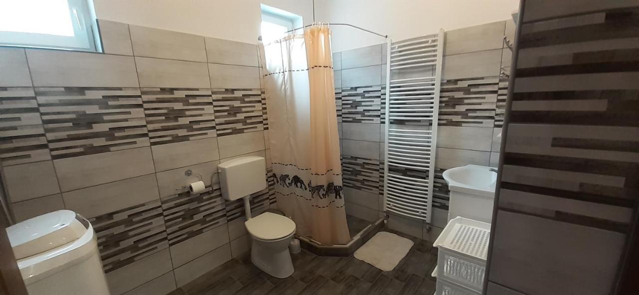 Hajdúszoboszló Rozika Apartman Ii. מראה חיצוני תמונה