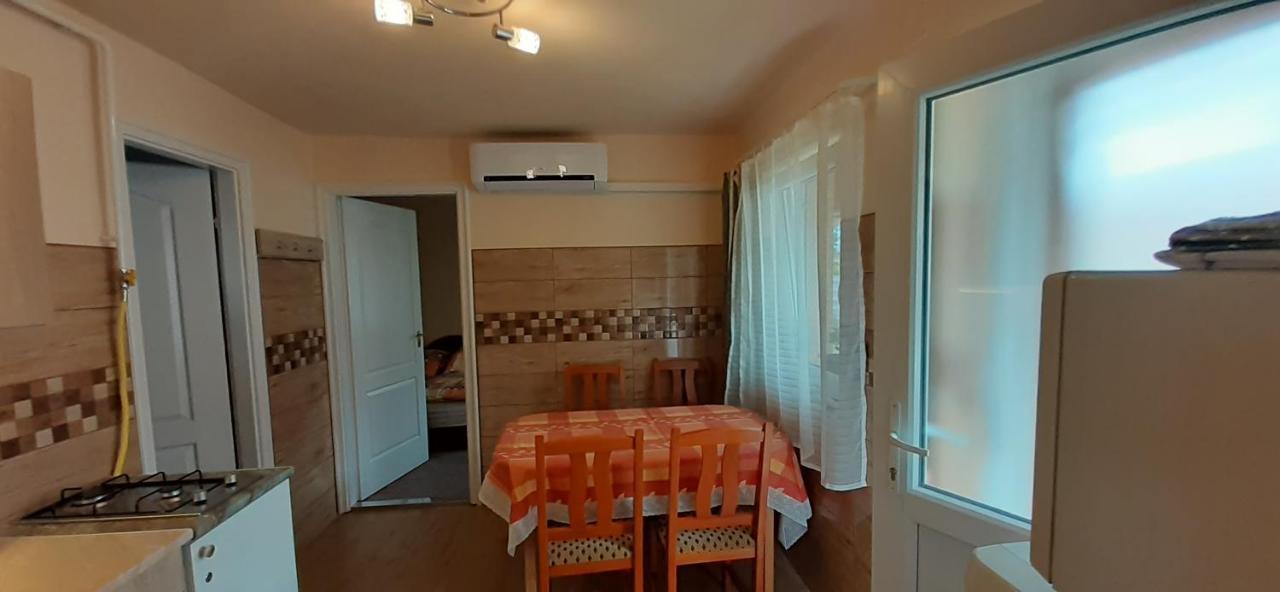 Hajdúszoboszló Rozika Apartman Ii. מראה חיצוני תמונה